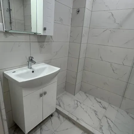 Zigrabay Lovely Appartments 普里莫尔斯科